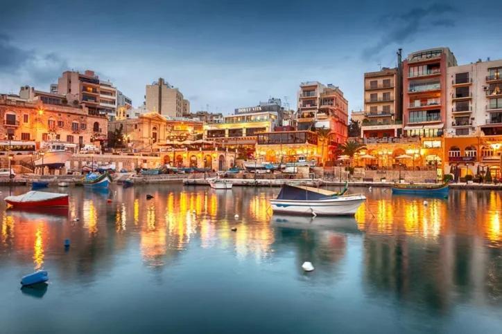 Stylish Apartment In St Julians 1 Min Away From The Sea Saint Julian's Exterior photo